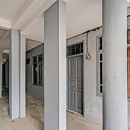 Oyo Life 91592 Aaliya Guest House Syariah Lebakwangi Esterno foto