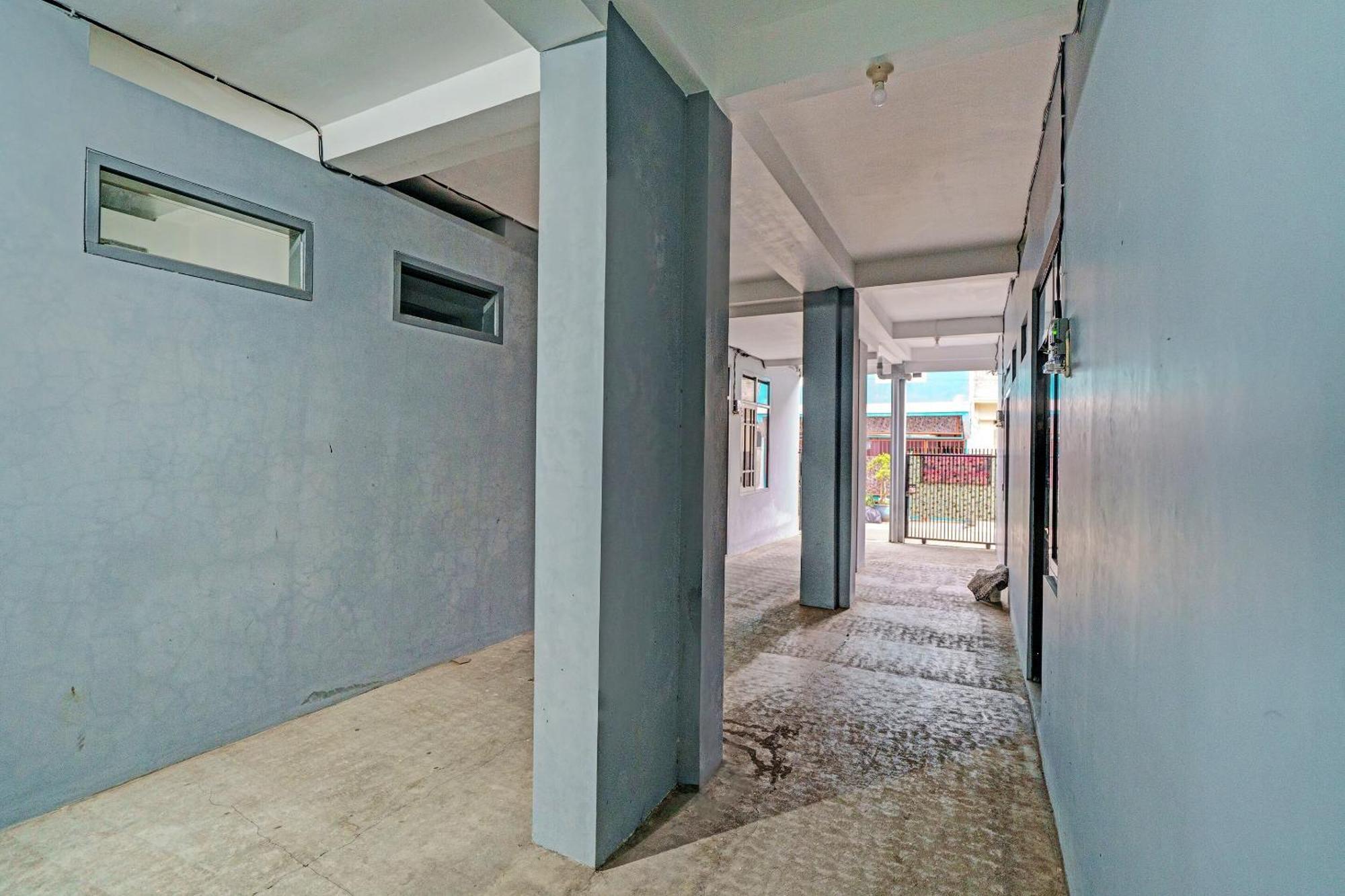 Oyo Life 91592 Aaliya Guest House Syariah Lebakwangi Esterno foto